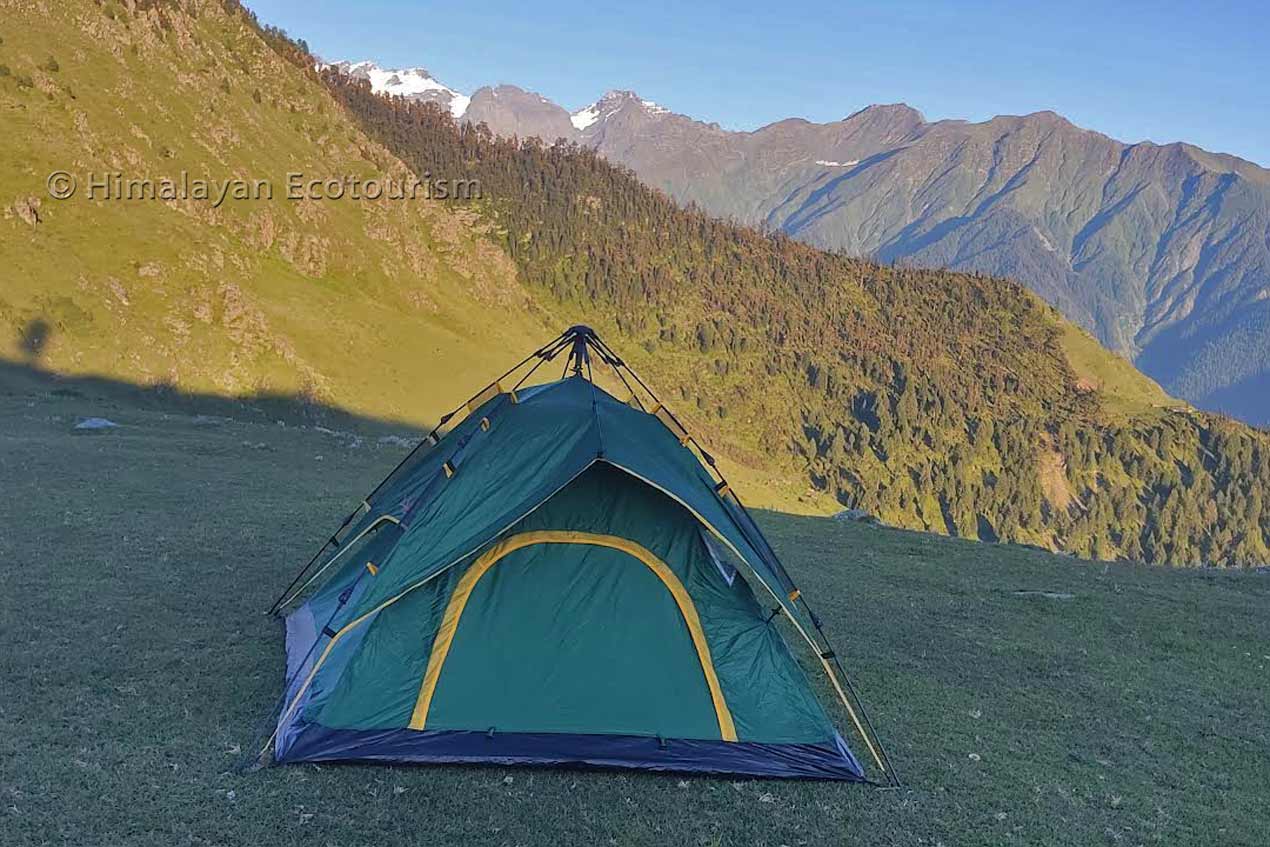 Kinder Dhar Trek - camping sous tente - vallée de Churah