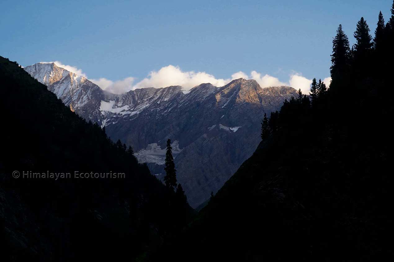 Sunset near the Saach pass