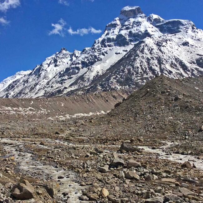 Vue sur le glacier lors du trek de Pin Parvati
